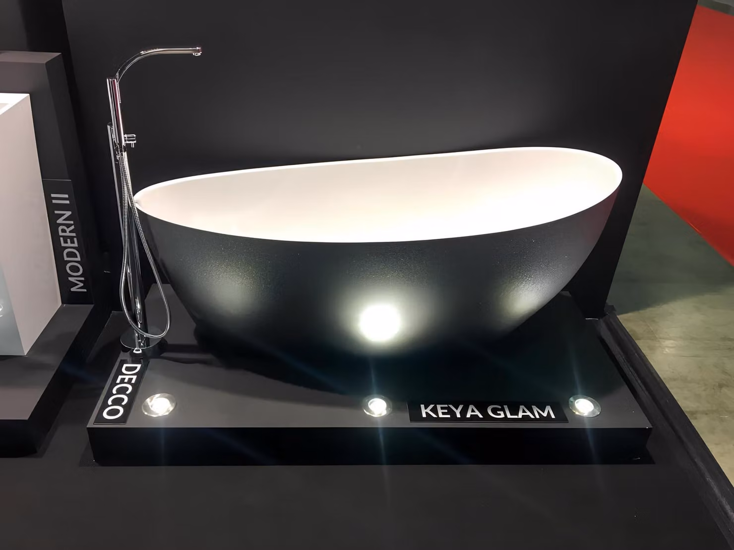 Freistehende Badewanne Wanne Standbadewanne Duschen Pool Bad Dusche Baden