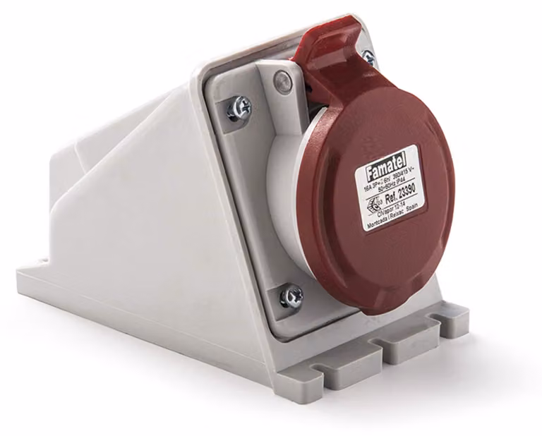 Prese di corrente da esterno, grado di protezione IP44, 32A, 380-415V, 3P+T, colore rosso