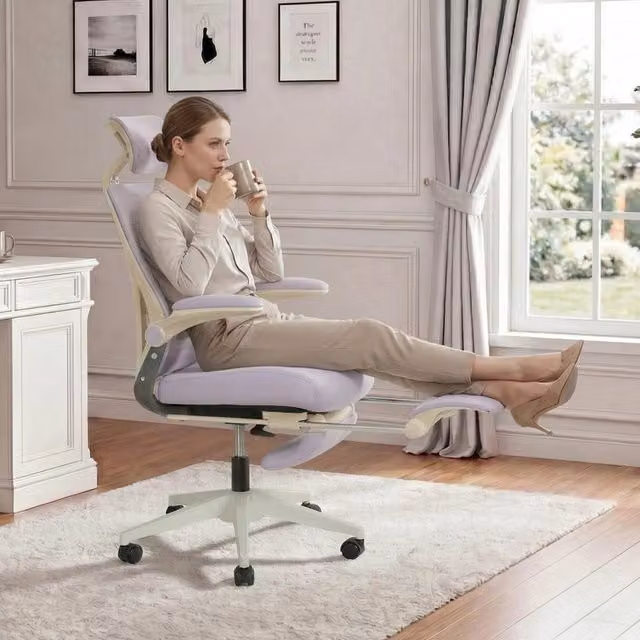 Sedia da ufficio ergonomica pieghevole con supporto lombare e poggiatesta regolabile in schiuma viola per lavoro