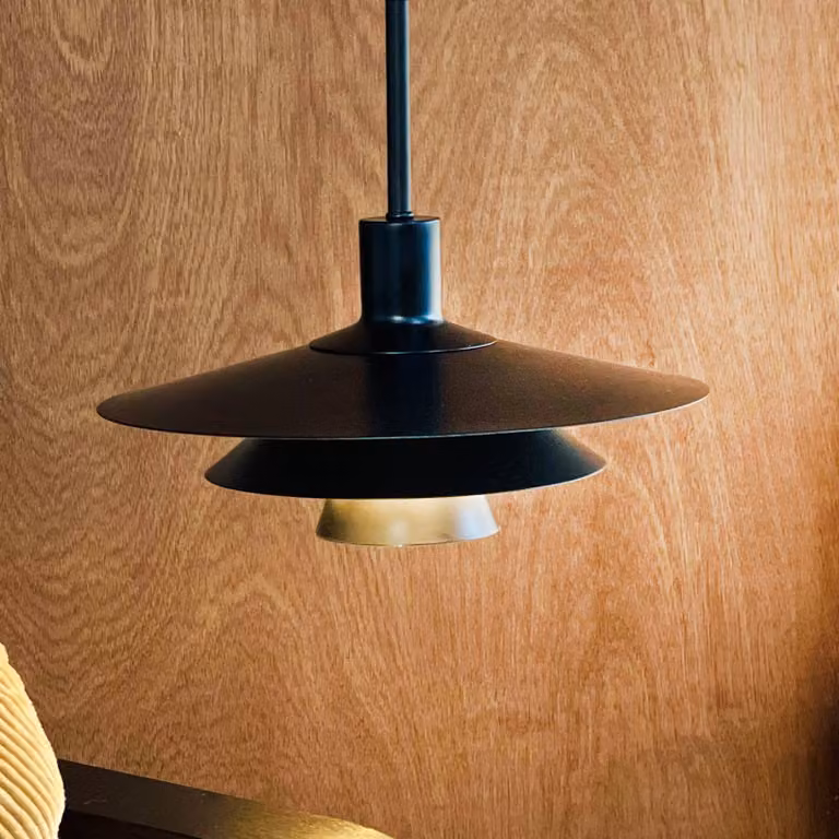 Dyberg Larsen Lampada a sospensione Kay, dimmerabile, Nero, Soggiorno / Sala da pranzo, Metallo, Design, Lampada a sospensione