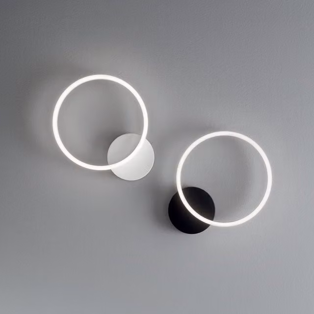 Plafoniera e applique Fabas Giotto moderna con LED dimmabile in metallo disponibile in bianco, nero o grigio