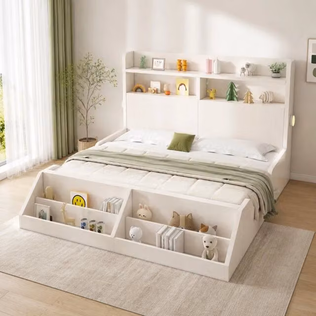 Letto matrimoniale ULEVR 140x200 cm in legno bianco con 2 luci notturne, ripiani e libreria removibile
