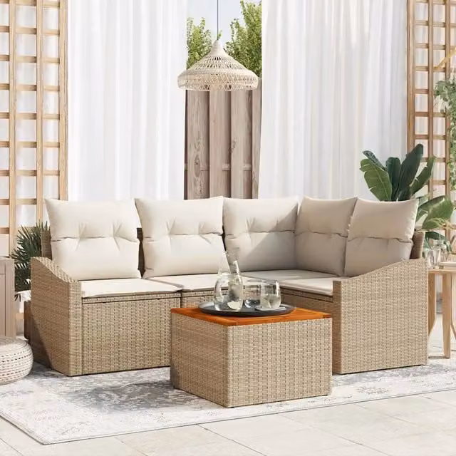 Set da giardino moderno vidaXL composto da 5 pezzi con divano a L, pouf e tavolino da caffè in rattan beige con struttura in acciaio e cuscini inclusi