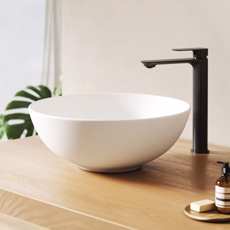 Lavabo da appoggio EMKE rotondo 415x415x155 mm, lavabo in ceramica bianco lucido opaco, senza foro per rubinetto e troppopieno, design ornes per bagni eleganti