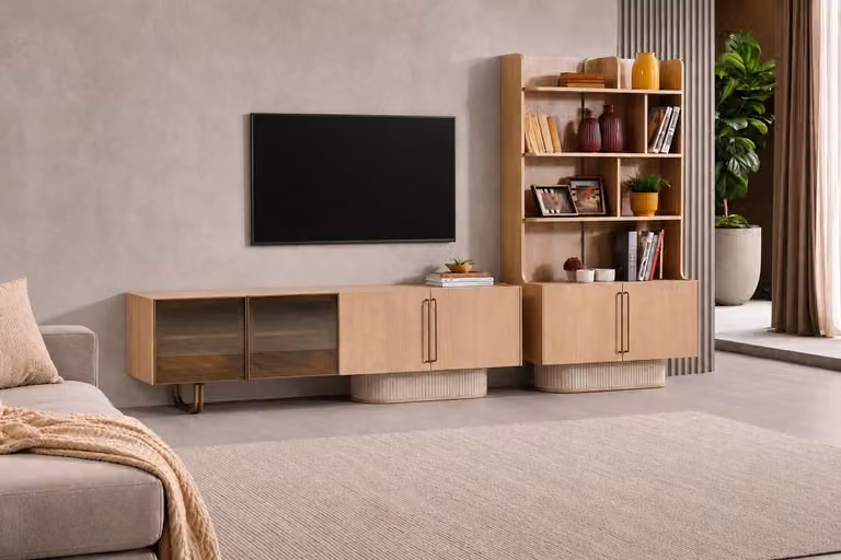 Set da salotto moderno con mobile TV basso e elegante libreria