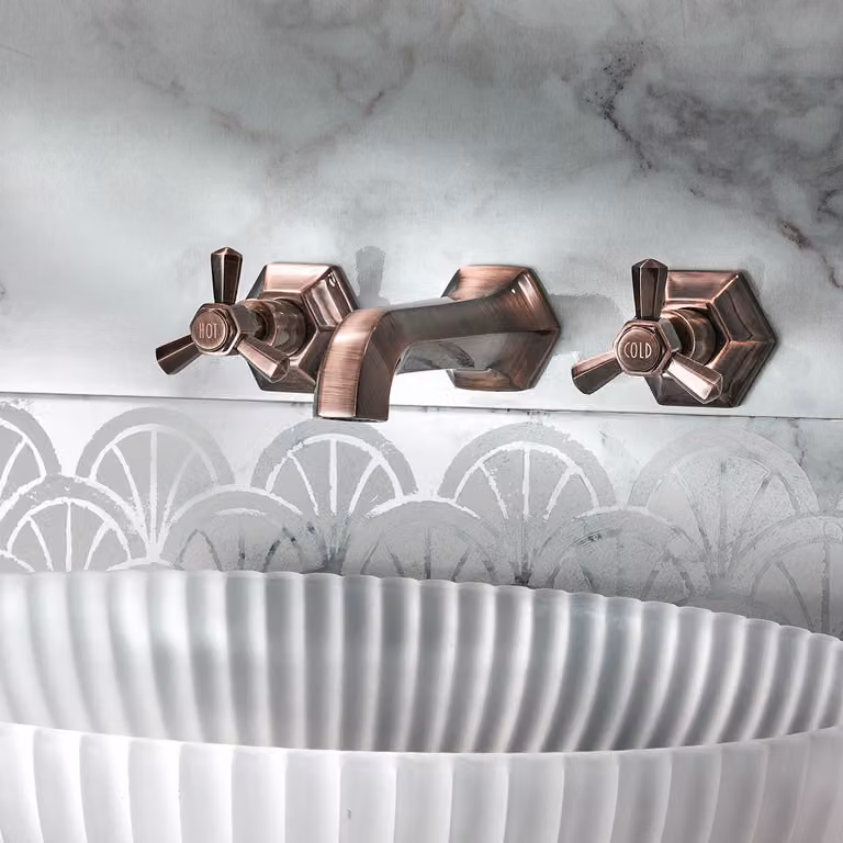 Rubinetto Miscelatore per Lavabo a 3 Fori a Parete - Bronzo Spazzolato - Earlham