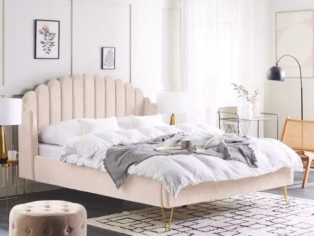 Letto con rete in velluto beige 160 x 200 cm gambe in metallo testata retro capitonné