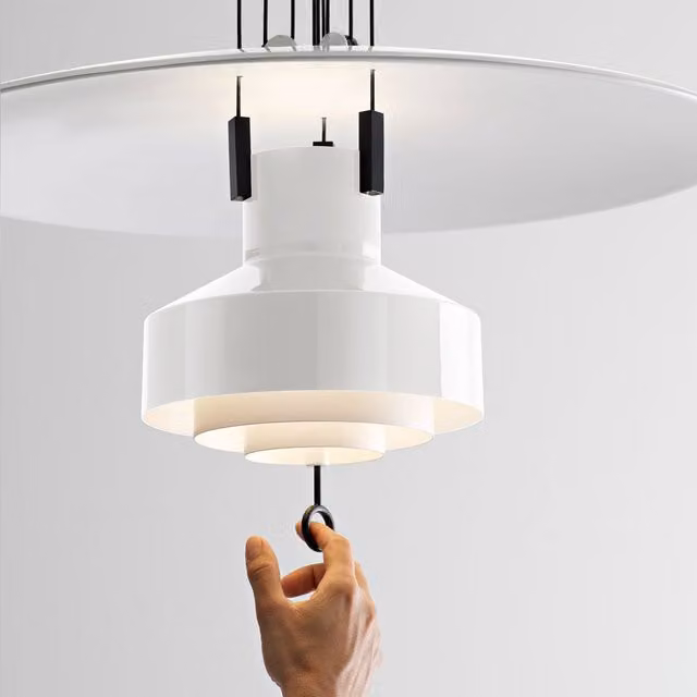 Lampada a sospensione Stilnovo Saliscendi LED regolabile e dimmerabile bianca con luce warm white