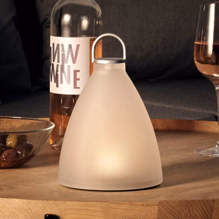 Eva Solo Lampada solare SunLight Bell, Bianco / Opale, Alluminio, Moderno, Lampada solare