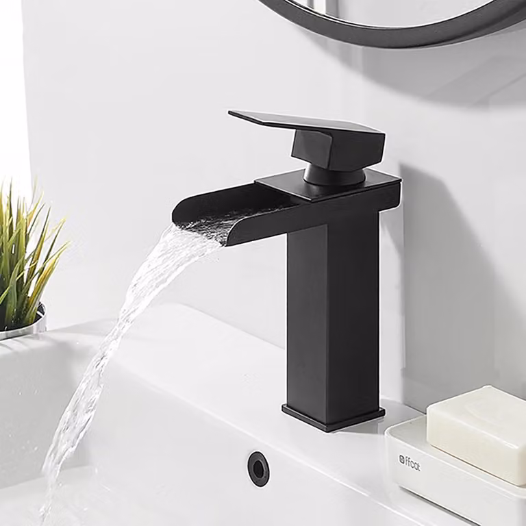 Cascata per rubinetto, nera, in acciaio inossidabile e ottone, di dimensioni ridotte, ideale per la cucina