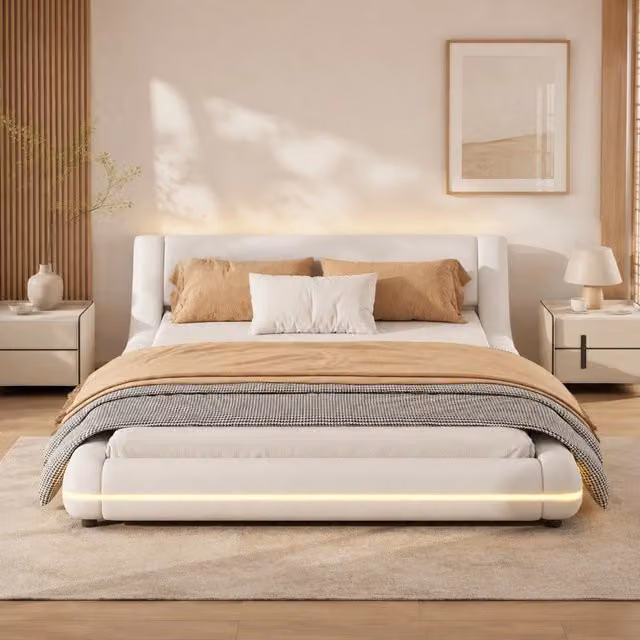 Letto basso REDOM in ecopelle bianca con illuminazione LED sottostante L/P: 140 x 200 cm