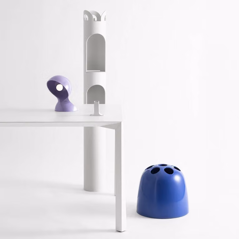Artemide Lampada da tavolo Dalù, Violetto / Fucsia / Rosa, Soggiorno / Sala da pranzo, Plastica, Design, Lampada da tavolo