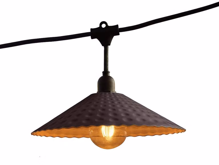 Catena luminosa da 10 metri, con 20 lampadine LED, attacco E27, luce bianco caldo, con diffusori in metallo