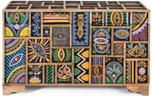 Cassapanca realizzato in legno di mango multicolore dipinto a mano
