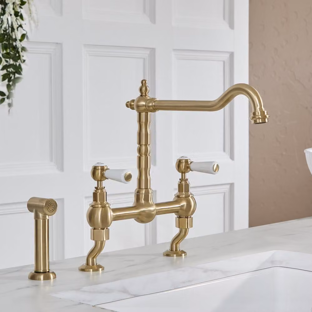 Miscelatore Classico da Cucina con Ponte a Gomito e Spray Estraibile - Oro Satinato