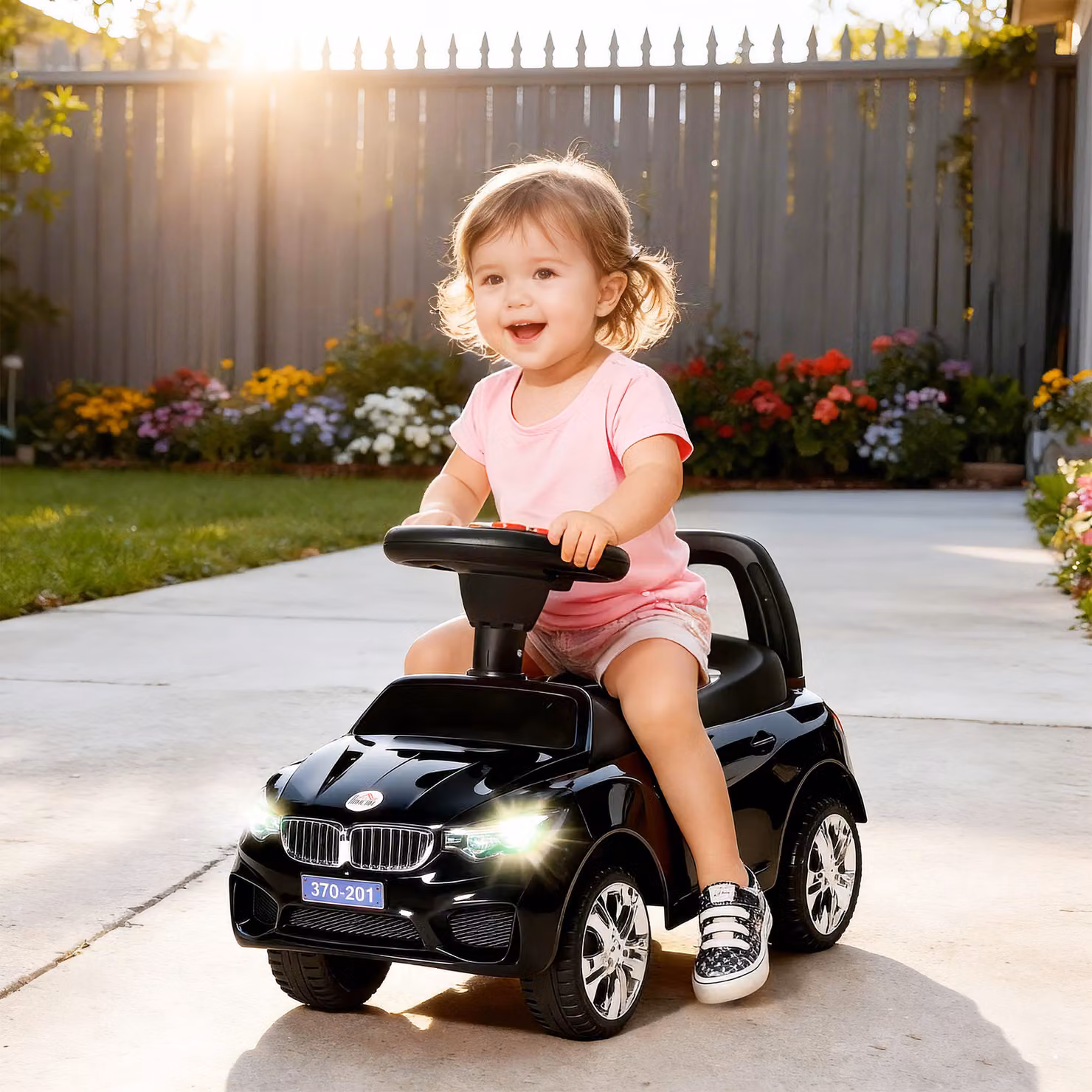 Macchinina cavalcabile HOMCOM per bambini con volante, fari e musica, in plastica e metallo, Nero, L: 63,5 cm, P: 28 cm, H: 36 cm – 2