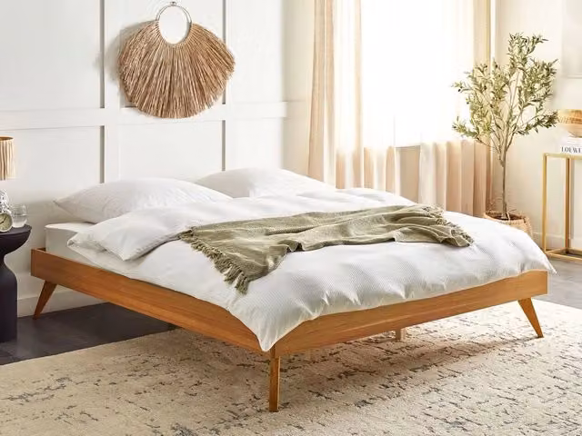 Letto Beliani in frassino naturale marrone con rete a doghe in stile scandinavo L/P: 180 x 200 cm – 1