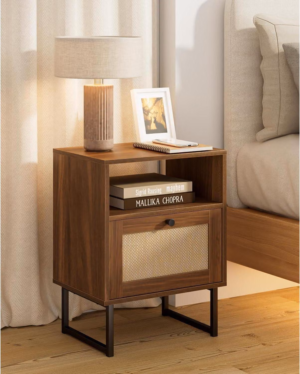 Comodino in rattan con cassetto, design boho, marrone