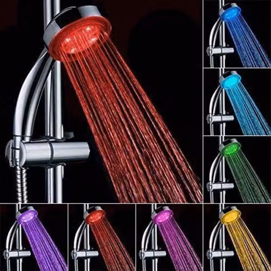 Soffione doccia a LED con luci cangianti, doccetta a LED e soffione