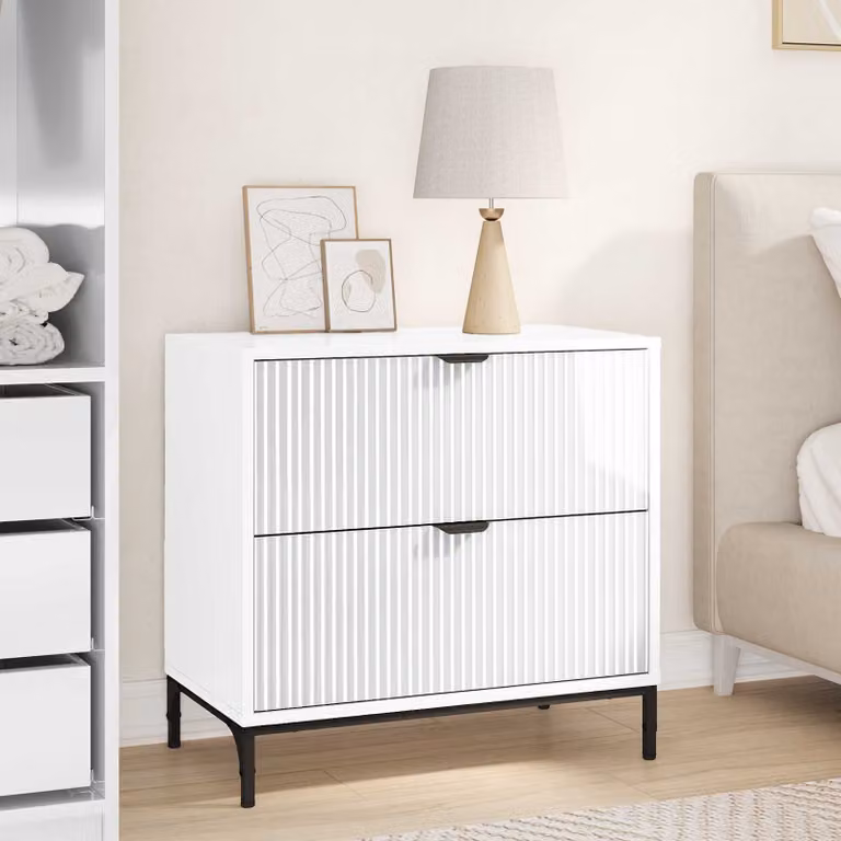 Comodino moderno vidaXL Bianco opaco in legno MDF e metallo L: 63.5 cm, P: 36 cm, H: 61 cm