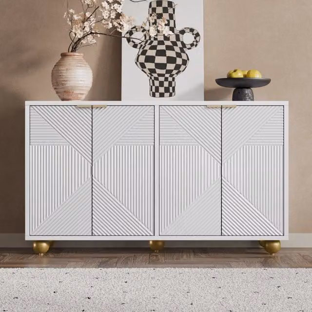 Sideboard con 4 porte sagomate, ripiani interni regolabili, maniglie in metallo e piedi sferici
