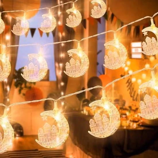 Catene luminose a LED lunghe 4 metri, con 20 LED – ideali per decorare sia interni che esterni