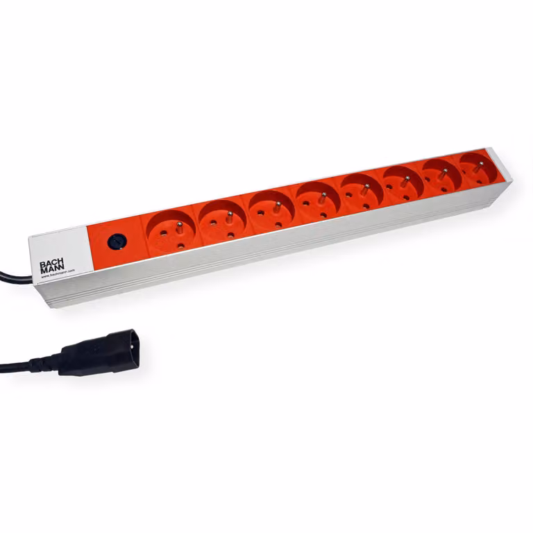 Bachmann Protection - Ciabatta multipresa (per montaggio a rack) - Ingresso: IEC 60320 C14 - Uscite: 8 (CEE 7/5)