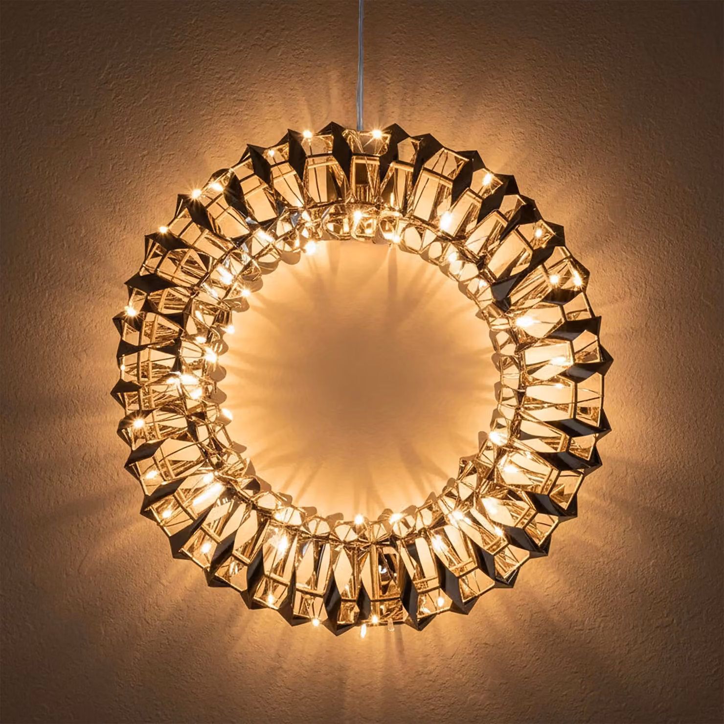 Anello d'oro con effetto 3D e timer - 30 cm - in metallo avvolto da luci LED a batteria - decorazione da tavolo per il Natale dell'Avvento