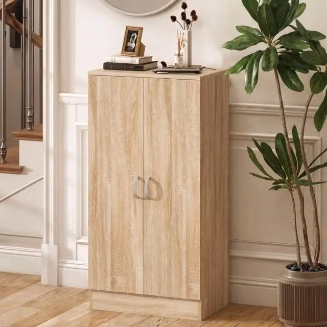 Scarpiera ULEVR 55x35x108 cm con 2 ante, 6 ripiani regolabili e chiusura ammortizzata, effetto legno naturale