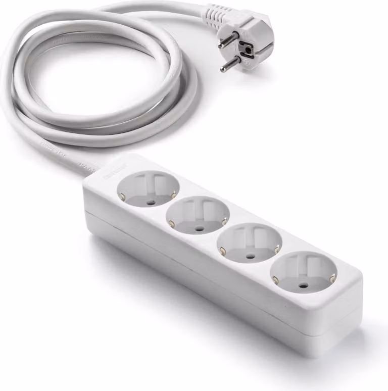 Famatel 9/504 5 prese multiple argento Taglia unica / Spina UE 220V argento Taglia unica
