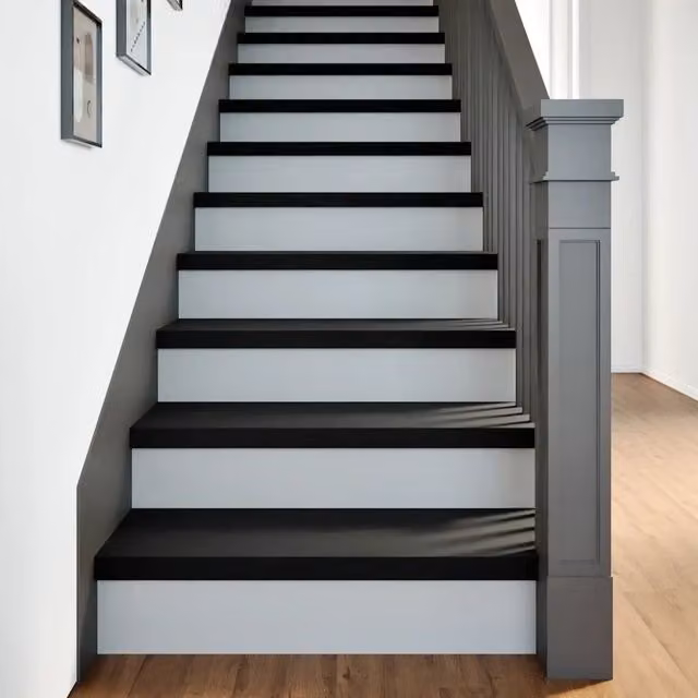 Set di 4 gradini in legno massello di rovere vidaXL, colore marrone e nero, L: 80 cm, P: 30 cm, H: 2 cm – 1