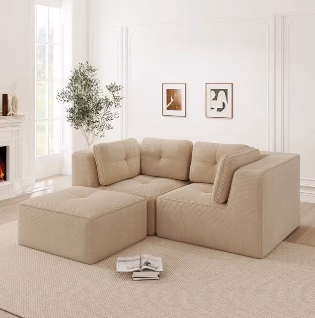 Divano angolare modulare in velluto a coste beige con moduli riconfigurabili e base antiscivolo