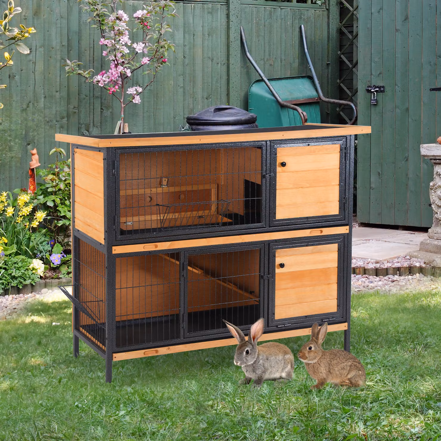 Gabbia per conigli esterna PawHut a 2 piani con tetto in bitume e 4 porte bloccabili, legno naturale e nero, L: 122 cm, P: 50 cm, H: 101 cm – 2