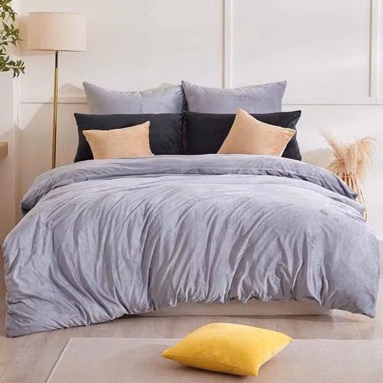 Set di coperta e cuscino Beqnat in flanella e microfibra grigia, Coperta: 155 x 220 cm, Cuscino: 80 x 80 cm