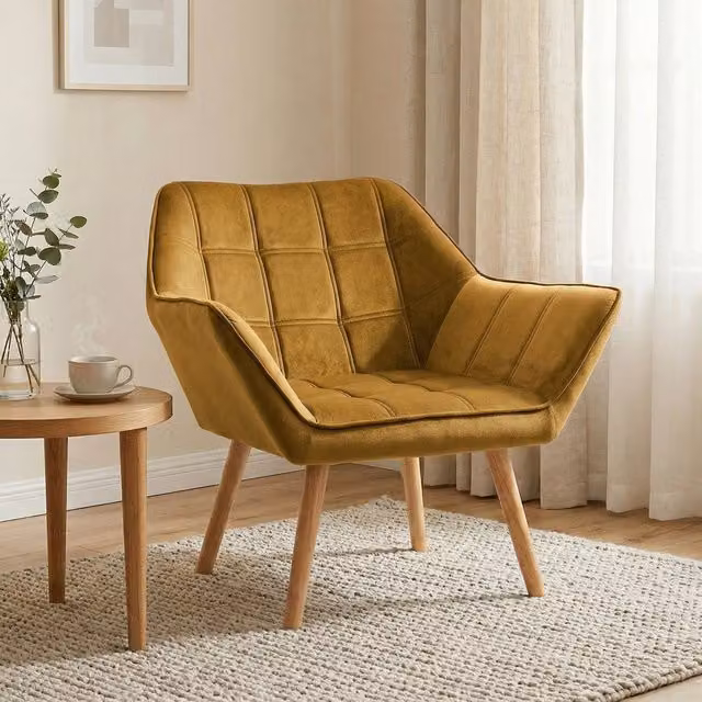 Poltrona Minimal in velluto giallo con braccioli e struttura in legno e metallo