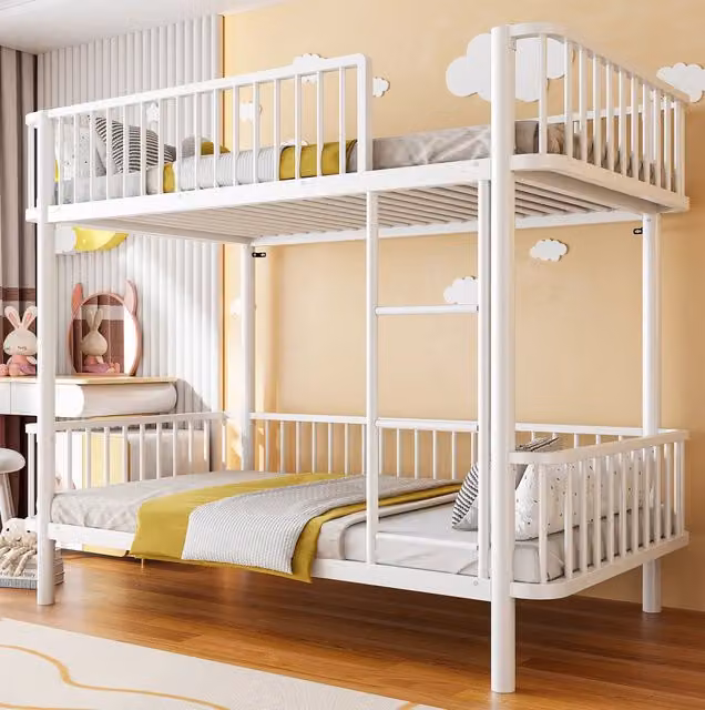 Letto a castello in metallo 90x200 cm con angoli arrotondati, piedi rialzati e sponde di sicurezza, colore bianco