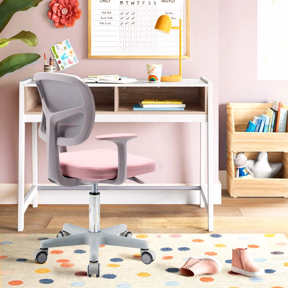 Sedia da scrivania girevole per bambini Costway, sedile regolabile in tessuto rosa con ruote