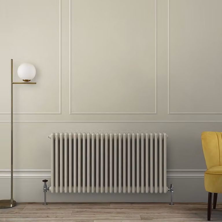 Radiatore Tradizionale a Tripla Colonna Orizzontale Color Lino (Pebble) - 500mm x 1190mm - Regent