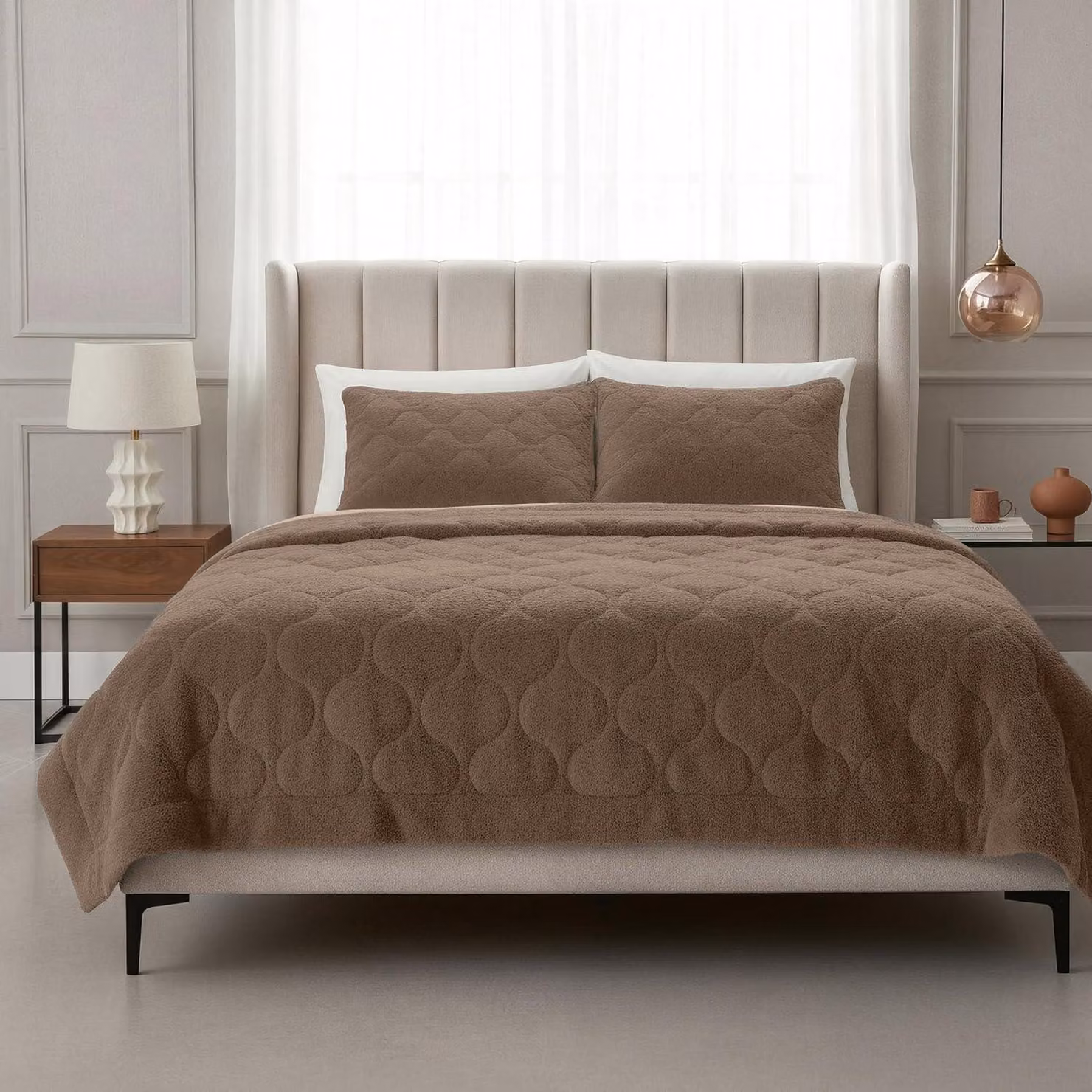 Copertura per letto 200 x 200 cm, color marrone, in stile "teddy", con federe, ideale per la camera da letto