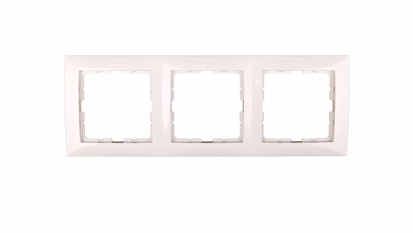 Berker/B.Kwadrat Cream tri-frame 5310138982