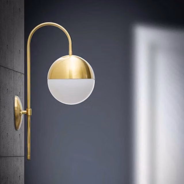 Haines Lampada da Parete Moderna in Metallo e Vetro, Colore Oro e Bianco – 1