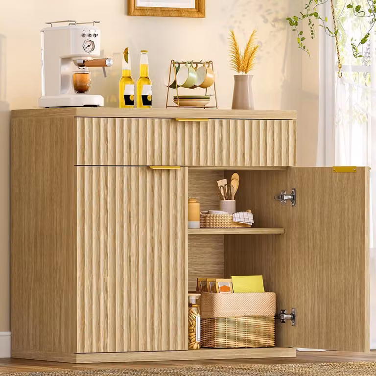 Mobile contenitore con ante a listelli e maniglie dorate, dimensioni 80 x 38 x 80 cm, in legno di quercia