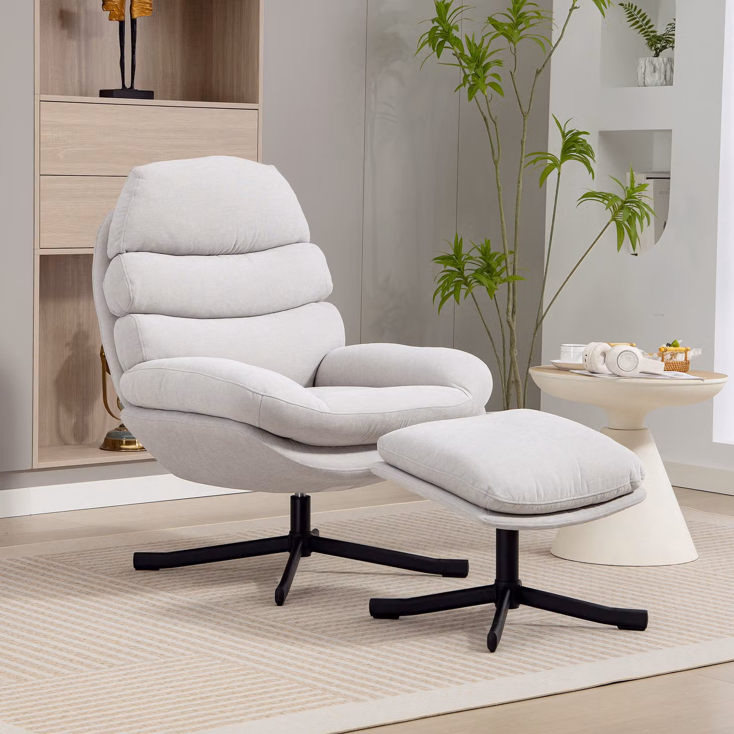 Poltrona relax moderna HOMCOM con ottomana in tessuto ciniglia, bianco crema, L: 78 cm, P: 93 cm, H: 100 cm – 2