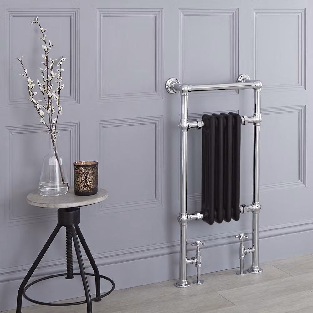 Scaldasalviette Verticale Tradizionale Elizabeth HudsonReed Cromato e Nero H: 93,0 cm x L: 45,2 cm