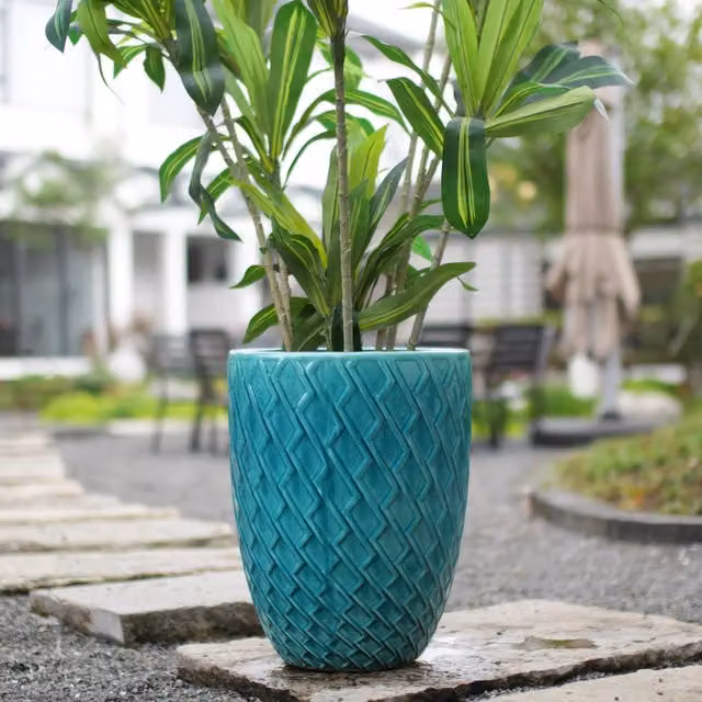 Fioriera a più livelli OKWISH in ceramica artigianale con smalto lucido azzurro ciano e motivo a rombi L: 42 cm, H: 54 cm – 1