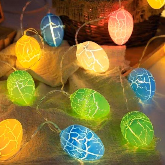 Catena luminosa da 15 metri con 10 LED, ideale per decorare la casa durante le festività pasquali