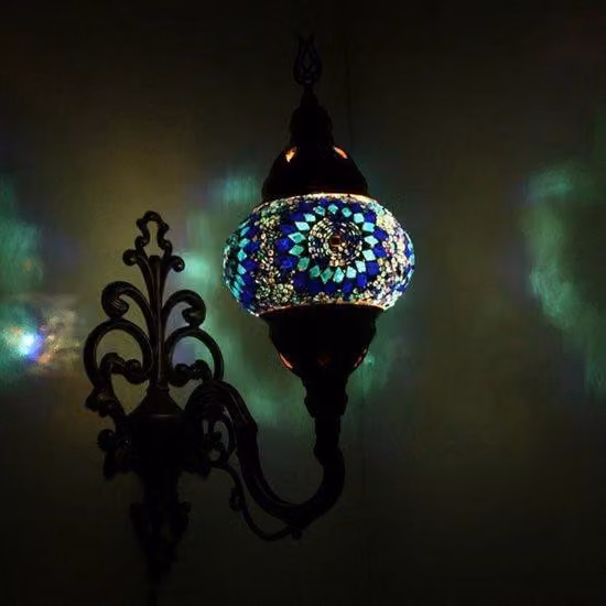 Lampada da parete orientale – Lampada a mosaico realizzata a mano in Turchia – Ø 15 cm, altezza 28 cm – Autentica e colorata