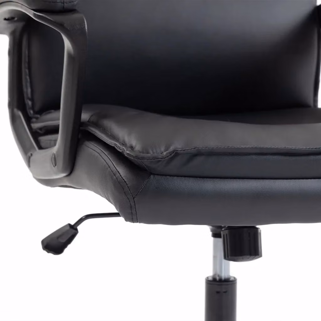 Sedia da ufficio ergonomica REDOM in similpelle nera con braccioli e altezza regolabile, L: 66 cm, P: 70 cm, H: 109-119 cm – 2