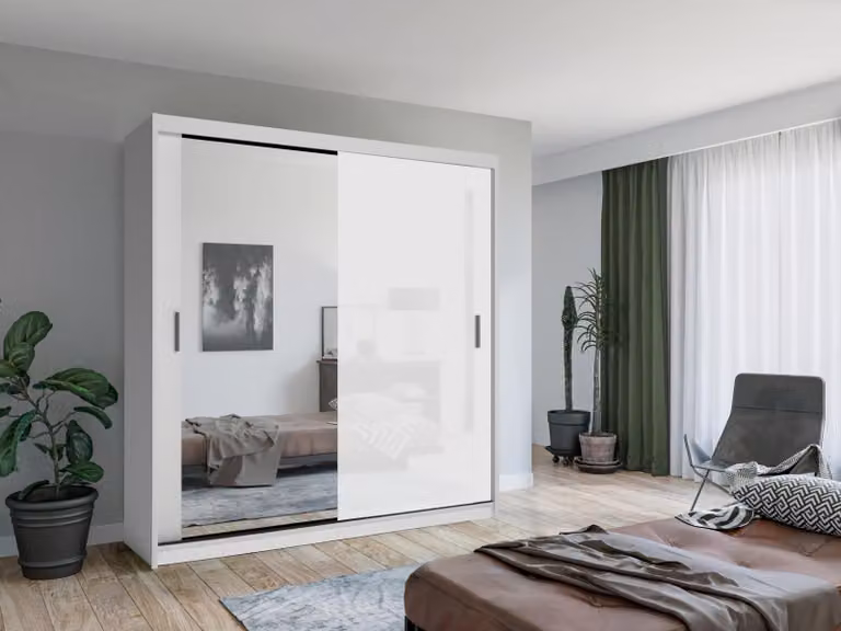 Armadio moderno con ante scorrevoli e illuminazione interna a LED