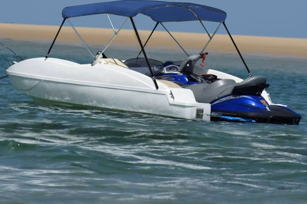 Bimini di Prua con Tendalino a 3 Archi Blu 183x140x137 cm